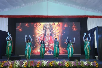 डेंटल कॉलेज अहमदनगर विविध गुण दर्शन ....