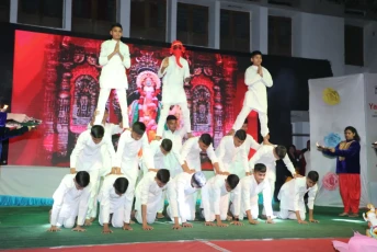 यश अकॅडेमी सोनई विविध गुणदर्शन कार्यक्रम